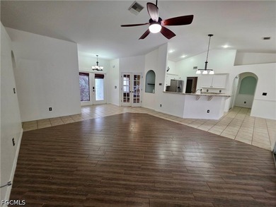 Welcome to this beautifully maintained 3-bedroom plus den - photo 6