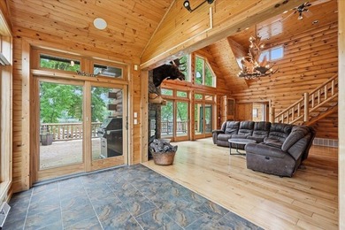 Condo Fees $300/month. Retreat on the shores of Lake Wisconsin - photo 7