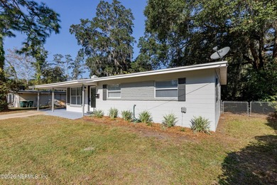 Beautiful block home in the heart of Mandarin! This well-built - photo 4
