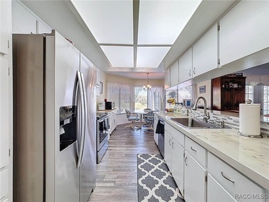Stunning Lakefront Pool Home in Spring Hill! Welcome to this - photo 14