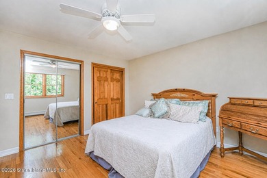 Nestled in an exclusive, tranquil section of Todt Hill, this - photo 21