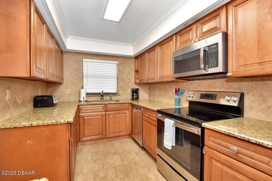 Motivated Seller! Bring an offer! FULLY FURNISHED 1ST FLOOR - photo 8