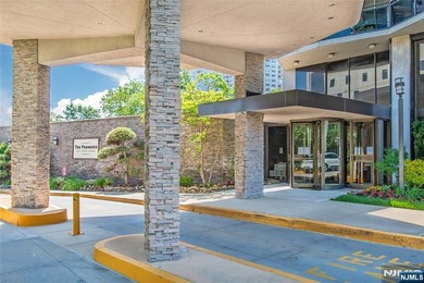 Welcome to the prestigious Pembroke, one of Fort Lee's most - photo 1