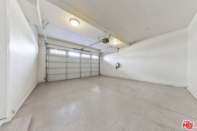 Bright, contemporary, and move-in ready this modern Harbor City - photo 12