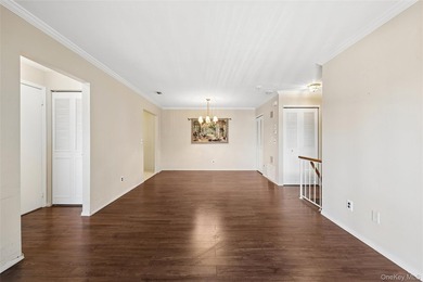 UPPER CHESHIRE UNIT. OPEN FLOOR PLAN. EAT-IN KITCHEN - photo 14