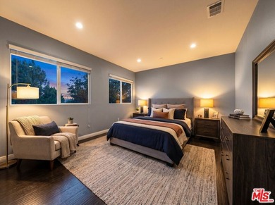 Bright, contemporary, and move-in ready this modern Harbor City - photo 21