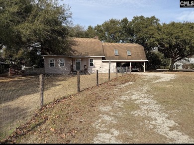 Lake Marion Home For Sale in Eutawville South Carolina