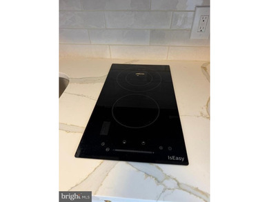 Are you looking for an affordable condo just steps from the - photo 8