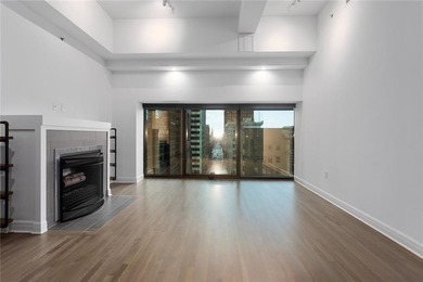Welcome to urban luxury living in the highly sought after - photo 35