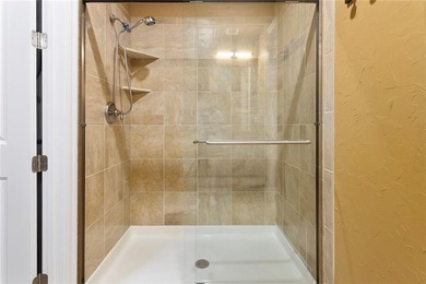 Welcome to urban luxury living in the highly sought after - photo 48