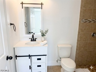 Location, Location, Location! Well-maintained 3-bedroom, 2-bath - photo 6