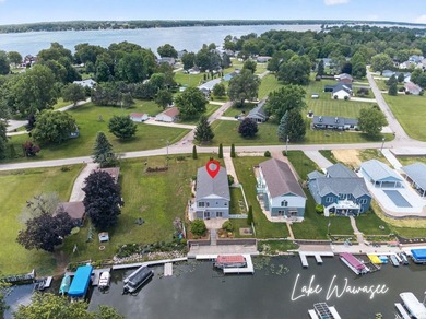 Boat all day, gather all evening, and enjoy the Lake Wawasee - photo 2