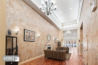 Rare, move in condition, beautiful and spacious condo apartment - photo 22