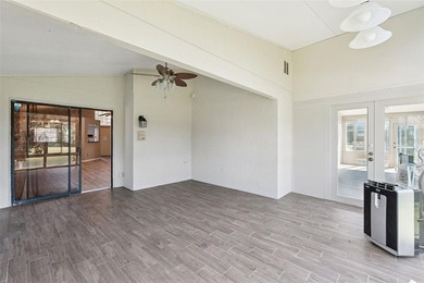 One or more photo(s) has been virtually staged. NEW PRICE ALERT - photo 32