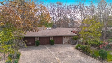 Welcome to this stunning one level rock home offering 3,825 sq - photo 3