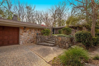 Welcome to this stunning one level rock home offering 3,825 sq - photo 6