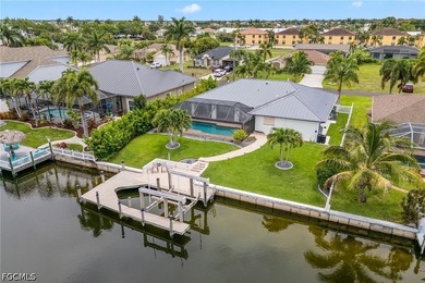 Located in a very desirable neighborhood in SW Cape Coral, this - photo 3