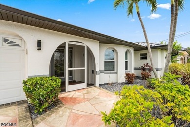 Located in a very desirable neighborhood in SW Cape Coral, this - photo 8