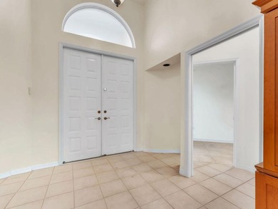 This beautifully maintained 2-bedroom, 2-bath single-story home - photo 10