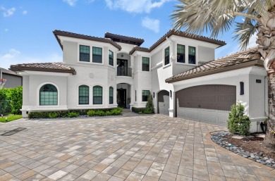 Lake Home For Sale in Delray Beach, Florida