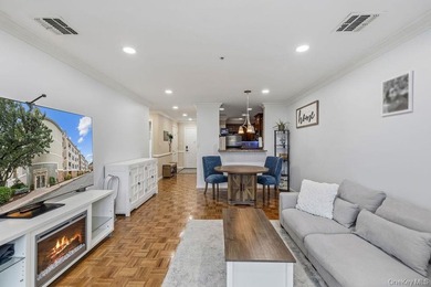 Experience the ultimate luxury lifestyle at The Meridian in the - photo 13
