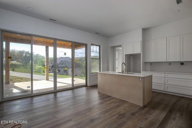 Stunning Un-Obstructed Lake View Home with High-End Finishes - photo 14