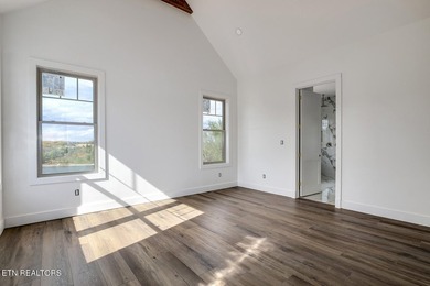 Stunning Un-Obstructed Lake View Home with High-End Finishes - photo 18