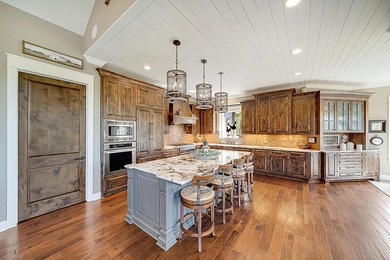 Escape to your own private sanctuary with this exceptional - photo 18