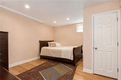 Welcome to 22 Putters Court, Staten Island, NY 10301, a - photo 22