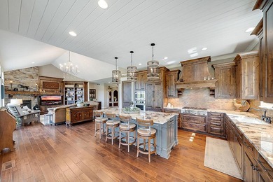 Escape to your own private sanctuary with this exceptional - photo 22