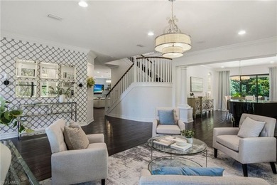Luxury Naples living awaits in this rarely available and highly - photo 2