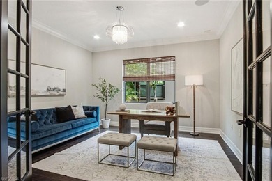 Luxury Naples living awaits in this rarely available and highly - photo 10