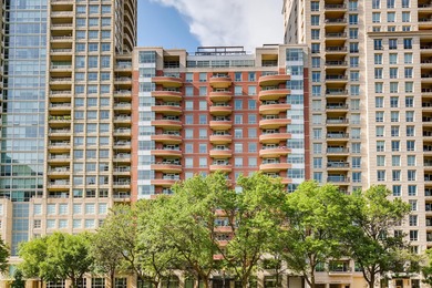 Lake Michigan - Cook County Condo For Sale in Chicago Illinois