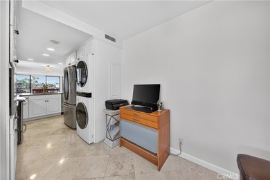 Unforgettable views define this beautiful 2 bedroom, 2 bathroom - photo 13