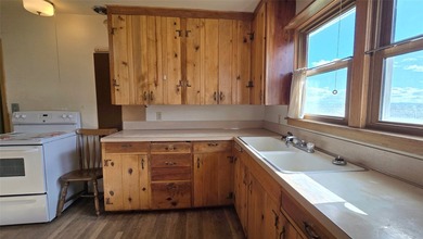 Welcome to your premier legacy ranch in the heart of northern - photo 37