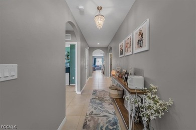 Built in 2018, this highly desirable D.R. Horton *Cali* floor - photo 6