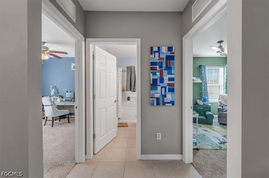Built in 2018, this highly desirable D.R. Horton *Cali* floor - photo 7