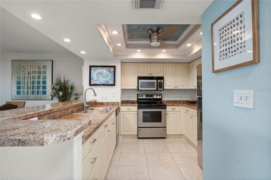$10K PRICE REDUCTION! FURNISHED 2-BEDROOM, 2-BATH THIRD-FLOOR - photo 6