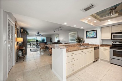 $10K PRICE REDUCTION! FURNISHED 2-BEDROOM, 2-BATH THIRD-FLOOR - photo 7