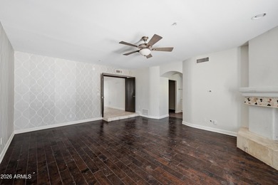 Rare opportunity in coveted Paradise Valley Farms, perfectly - photo 17