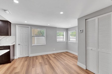 IMMEDIATE INCOME-PRODUCING GEM GENERATING $4,400/MONTH & JUST 1 - photo 20