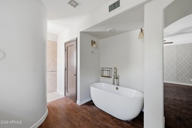 Rare opportunity in coveted Paradise Valley Farms, perfectly - photo 22