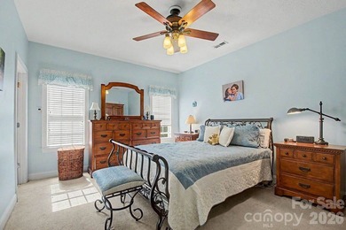 Welcome to 606 Carriage Commons, nestled in a private courtyard - photo 22