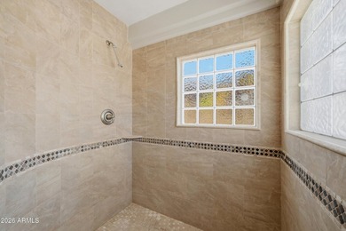 Rare opportunity in coveted Paradise Valley Farms, perfectly - photo 23