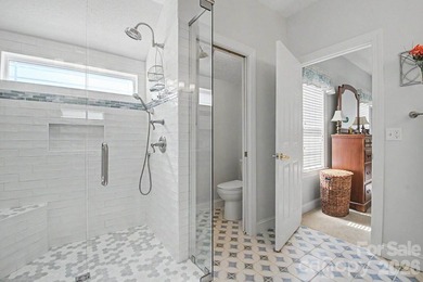 Welcome to 606 Carriage Commons, nestled in a private courtyard - photo 27