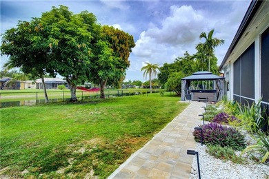 IMPACT WINDOWS - 3-CAR GARAGE - FENCED YARD WITH HOT TUB! - photo 36