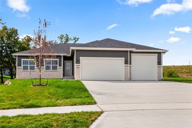 Saylorville Lake Home For Sale in Polk City Iowa