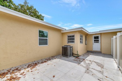 IMMEDIATE INCOME-PRODUCING GEM GENERATING $4,400/MONTH & JUST 1 - photo 45