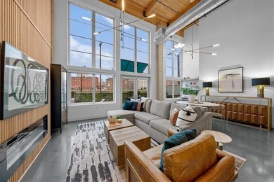 Exceptional luxury living in the heart of the River Market at - photo 8