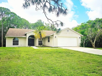 This beautiful 3BR/2BA home sits on a spacious 1.15 acre lot and - photo 1